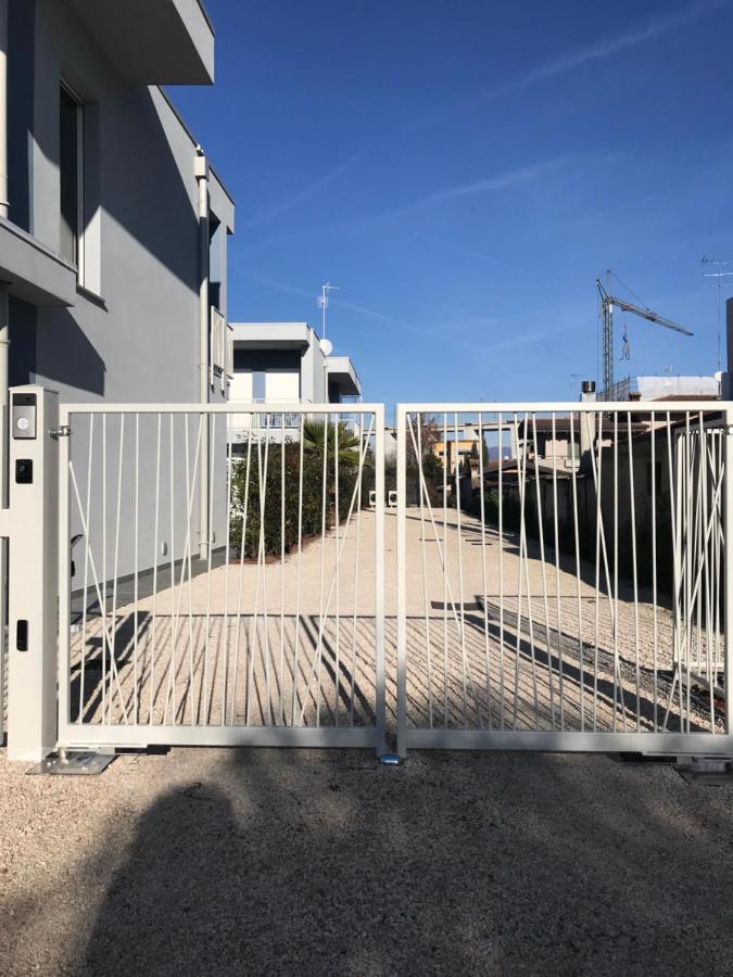 Villa Karolina Desenzano del Garda Eksteriør bilde