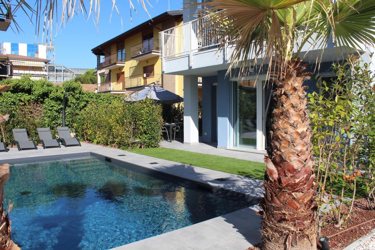 Villa Karolina Desenzano del Garda Eksteriør bilde