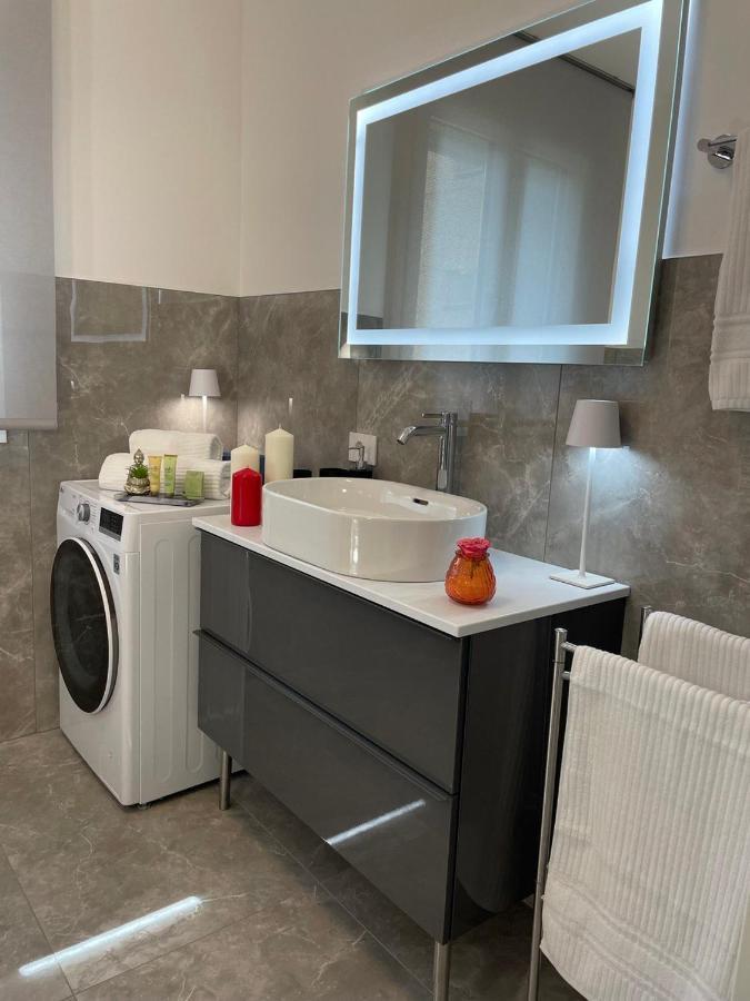 Villa Karolina Desenzano del Garda Eksteriør bilde