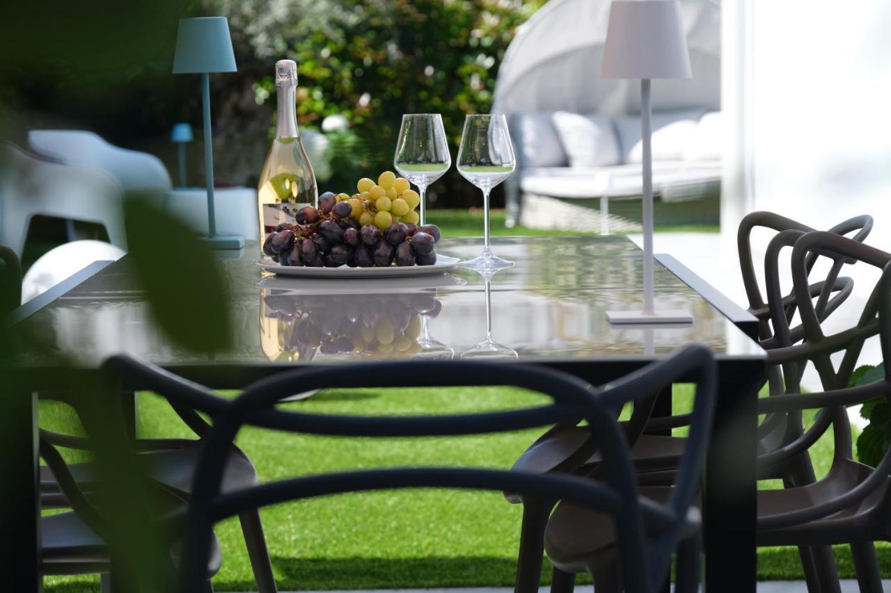 Villa Karolina Desenzano del Garda Eksteriør bilde